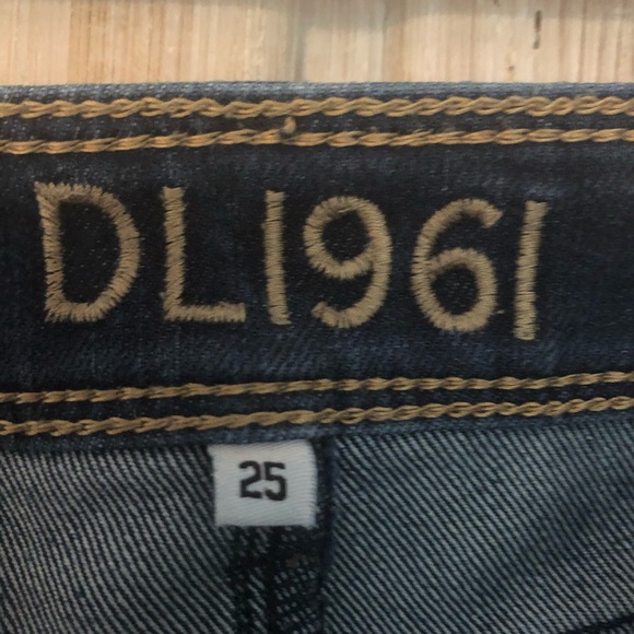 DL1961 Angel MidRise Skinny Ankle Jeans - Picture 4 of 5